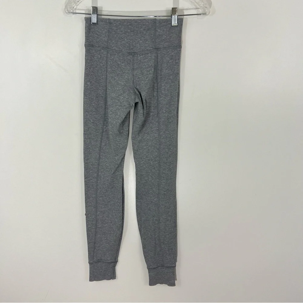 Lululemon Open Your Heart Pant in Heathered Medium Grey Size 2